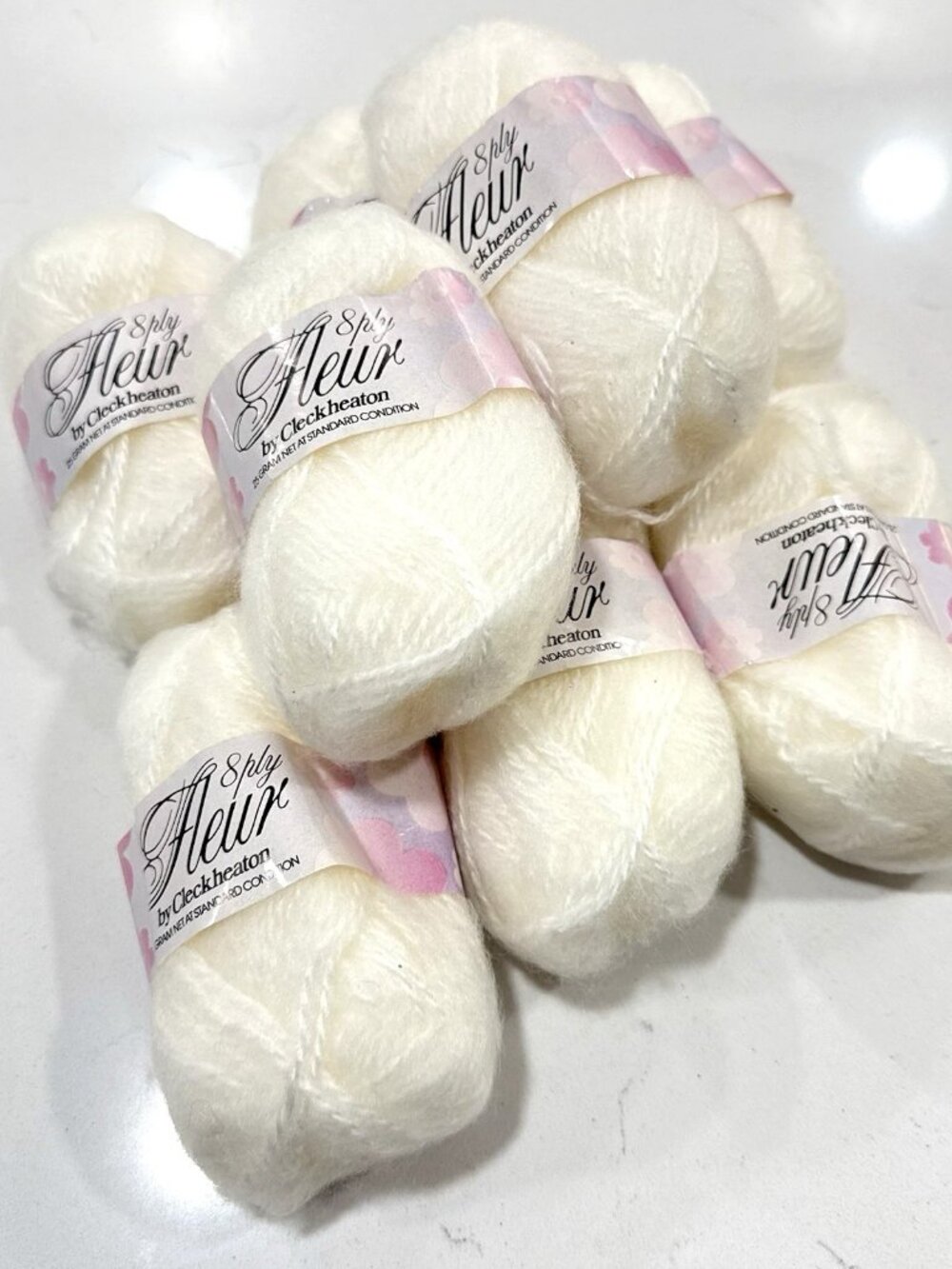Yarn Cleckheaton FLEUR Acrylic 8ply Cream Off White Lot Of 8 Acrylic 8ply 25g